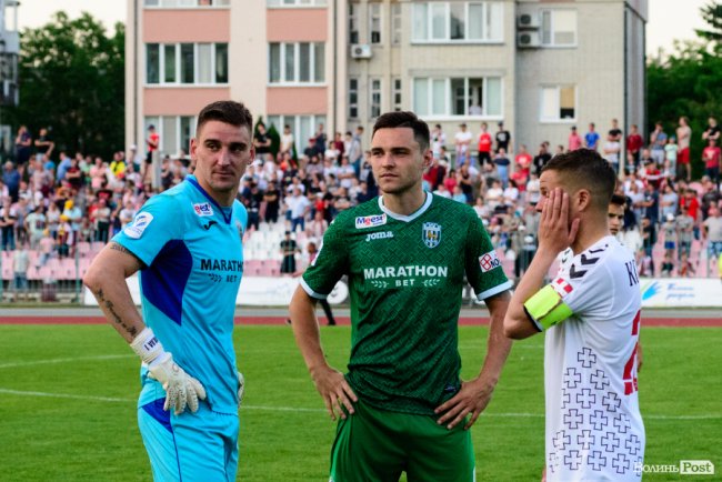 «Волинь» – «Карпати»: великий фотозвіт із нашумілого матчу