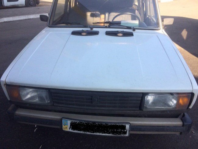 Сир, сорочки і слухові апарати: недільна контрабанда на «Ягодині». ФОТО