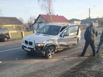 На Волині – аварія за участі поліції та BMW X5. ФОТО