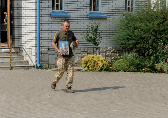 На Волині попрощалися із загиблим Героєм Дмитром Арендаруком