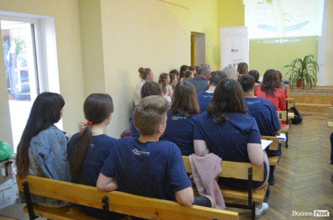 «Програма 15»: як у ліцеї біля Луцька вчать підлітків протистояти життєвим ризикам. ФОТО