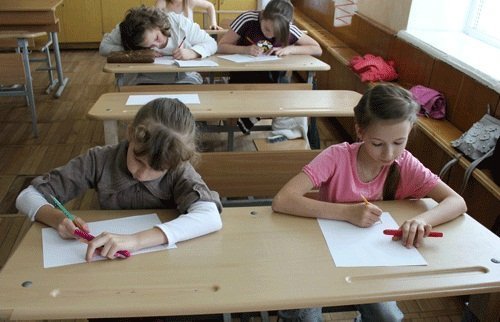 Луцькі діти висловили своє ставлення до міліції у малюнках