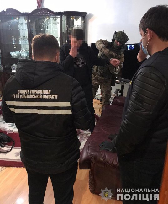 Затримали банду злодіїв, які обкрадали офіси і банкомати на Волині, Львівщині і Тернопільщині. ФОТО