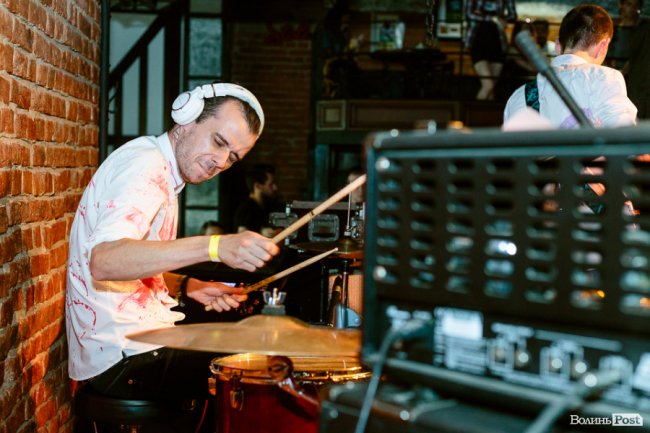 Альтернативний рок: у Луцьку презентували музичну школу