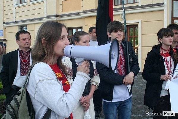 У Луцьку попрощалися з потягом Ковель - Чернівці. ФОТО