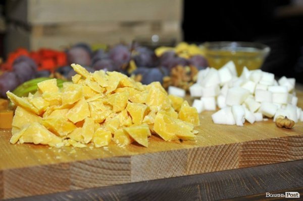 У Луцьку відкрили новий магазин «Сирне королівство»*