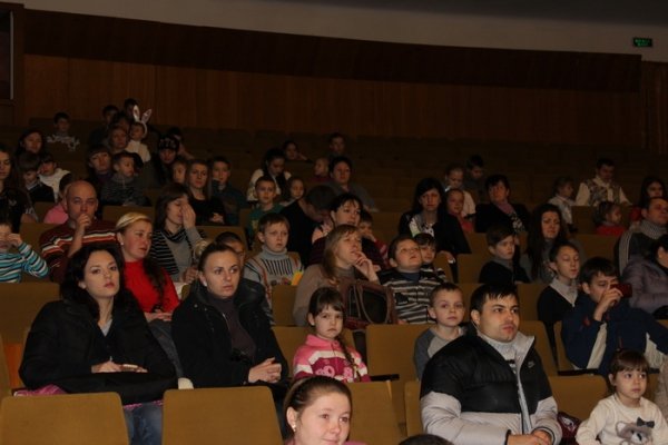 У Луцьку влаштували свято дітям бійців та переселенців. ФОТО