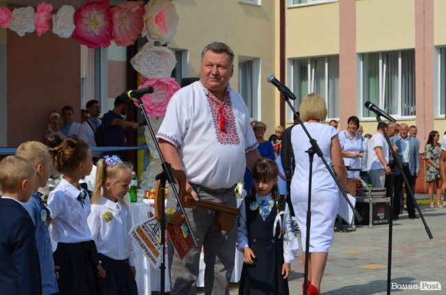 Під гаслом «Вперше»: луцька школа №27 відкрила свої двері. ФОТОРЕПОРТАЖ