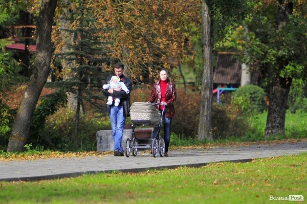 «Бабине літо» і «бебі-бум» Луцьку. ФОТО