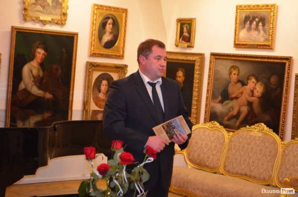 У Луцьку презентували унікальну виставку портретів литовських князів. ФОТО.