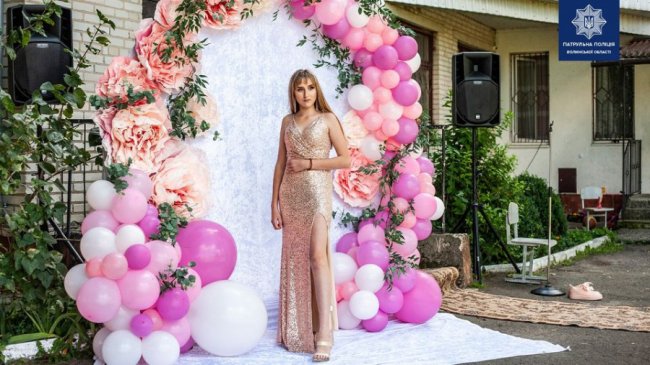 Кульки, подарунки, фотозона: волинські патрульні і волонтери влаштували свято для дітей з притулку. ФОТО