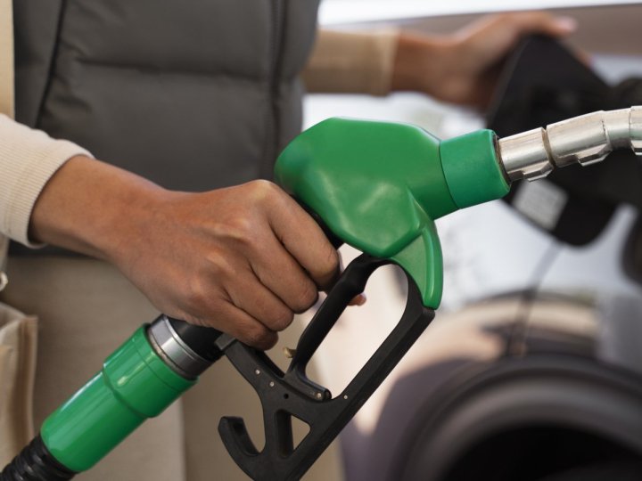 АМКУ взявся за стрибок цін на бензин: заправкам висунули вимоги