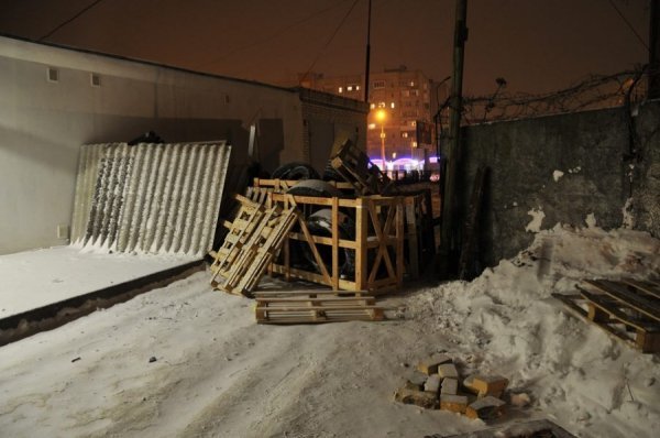 Блокування ВВшників у Луцьку: п'ята ніч. ФОТО
