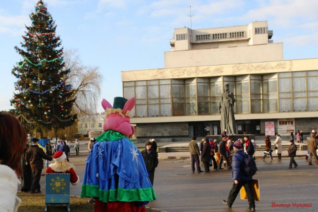 Якою була головна ялинка Луцька понад 20 років тому. ФОТО