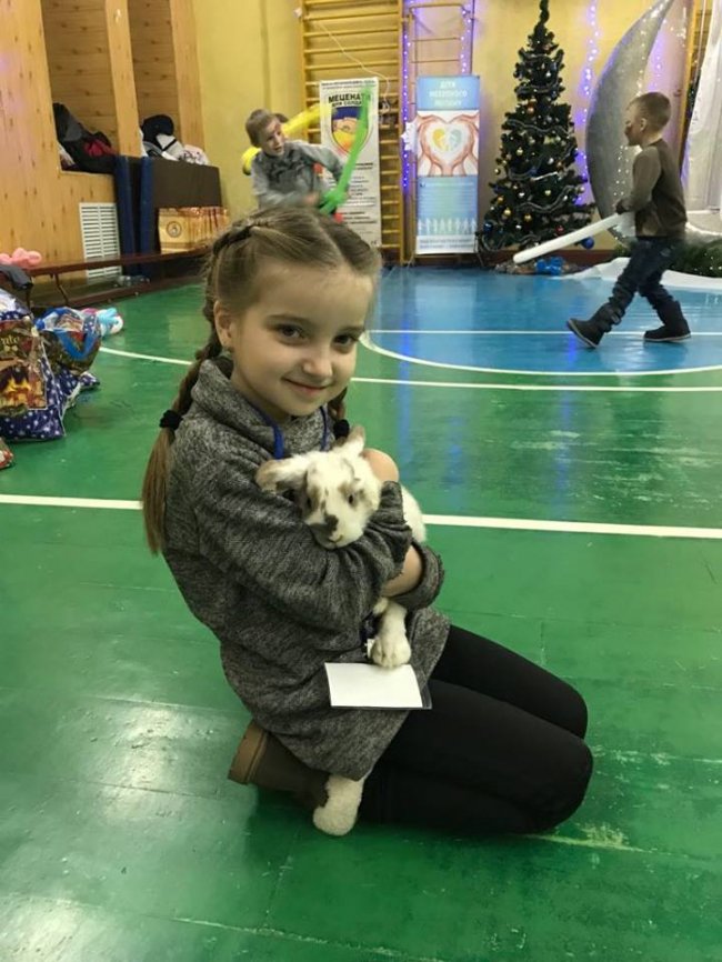 До діток загиблих атовців завітали звірята з луцького зоопарку. ФОТО