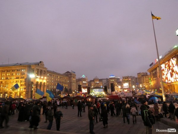 Майдан буденний. НОТАТКИ ОЧЕВИДЦЯ. ФОТО