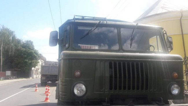 У Луцьку через прорив труби в районі Старого міста немає води