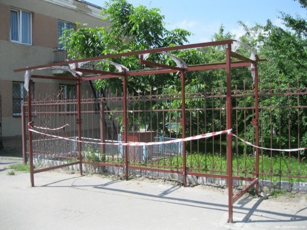 У Луцьку оновлять чотири зупинки. ФОТО