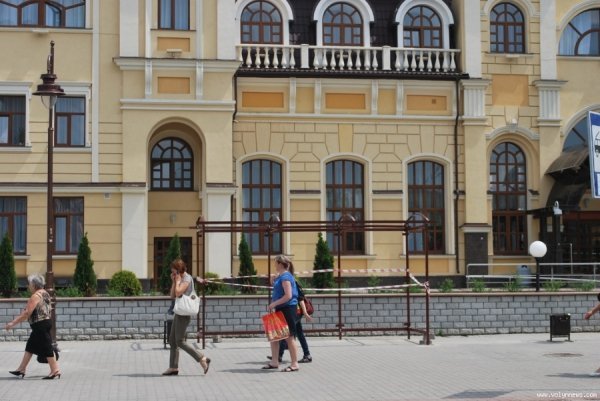 У Луцьку оновлять чотири зупинки. ФОТО