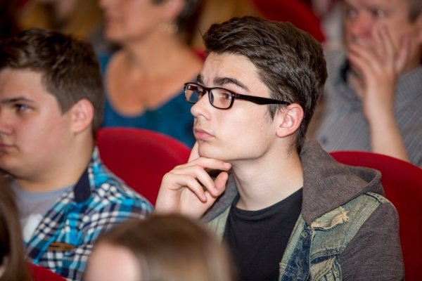 Луцьким школярам розповіли всю правду про наркотики. ФОТО