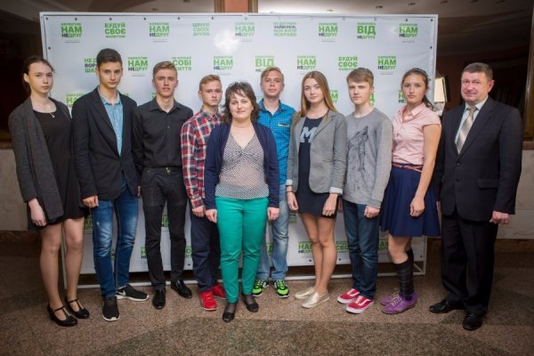 Луцьким школярам розповіли всю правду про наркотики. ФОТО