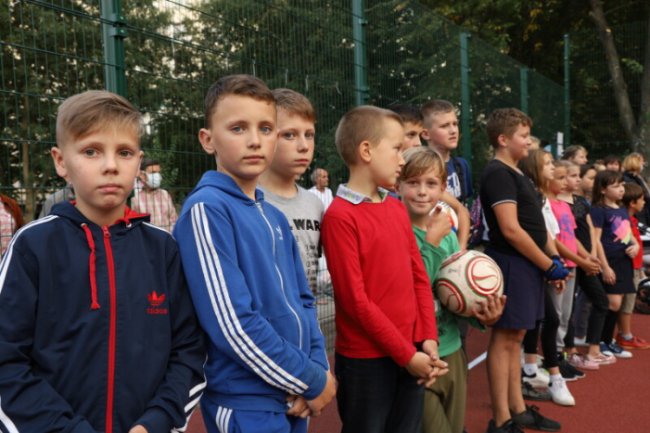 У Луцьку відкрили ще один сучасний спортмайданчик. ФОТО 