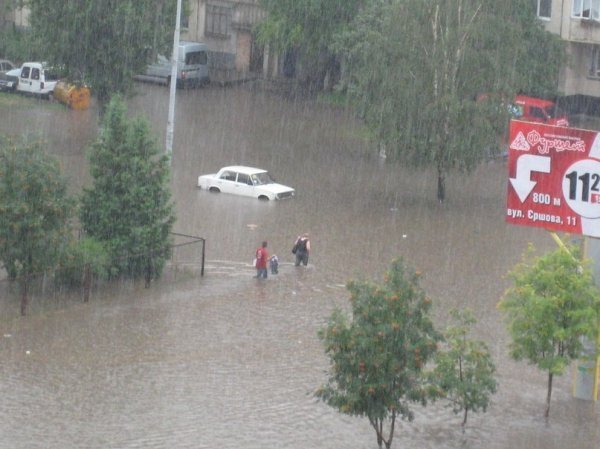 Луцьк знову плаває. ФОТО. ВІДЕО