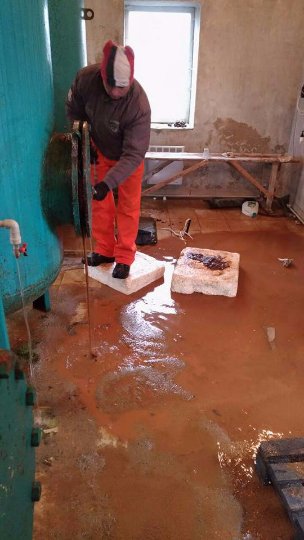 Нічого не робили з часів «царя гороха»: у селі під Луцьком очищують воду