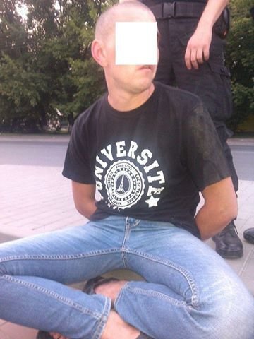 У Луцьку затримали нетверезого чоловіка з наркотиками. ФОТО