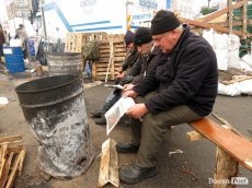 Ті, хто нас оберігає: чоловіки Майдану. НОТАТКИ ОЧЕВИДЦЯ. ФОТО