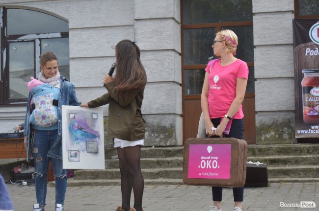 З хлібом, горілкою та кров’ю: у Луцьку відкрили фестиваль театрів. ФОТО