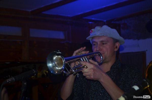 «Жадан і собаки» завершили свій тур виступом у Луцьку. ФОТО. ВІДЕО