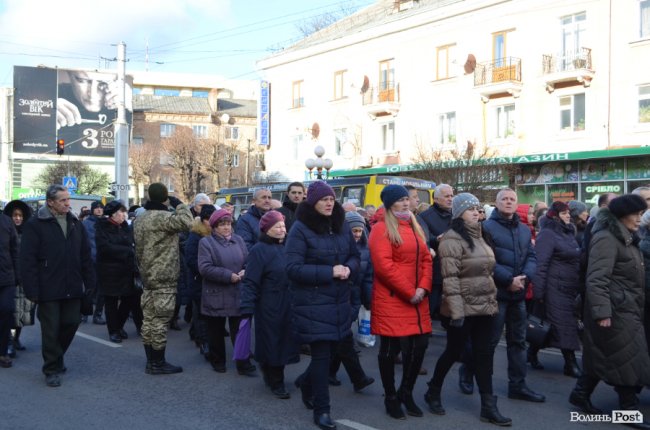 Загинув у день народження: Луцьк попрощався з воїном Віктором Лахаєм. ФОТОРЕПОРТАЖ
