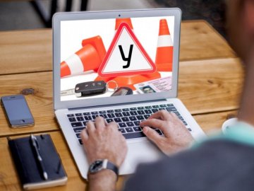 Онлайн навчання в автошколі - чи можливо це*