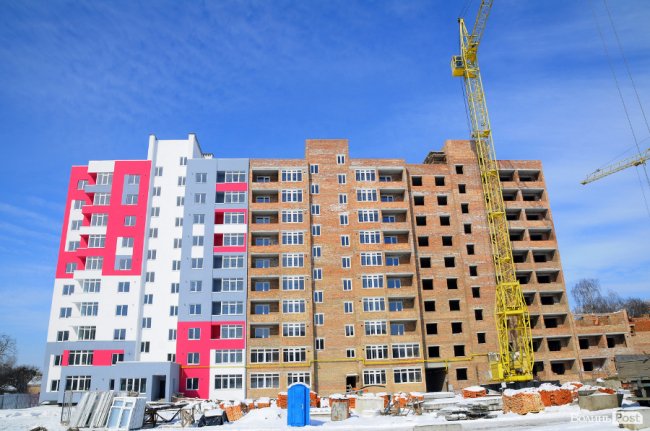 Cонячний фотозвіт з будмайданчика «Caramel Residence» у Луцьку*