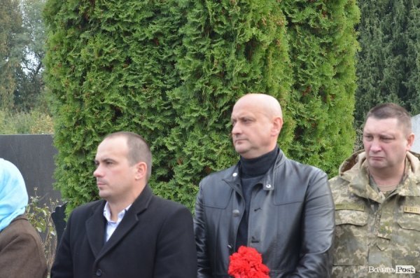 В Гаразджі освятили пам’ятники Героїв, які загинули в АТО. ФОТО