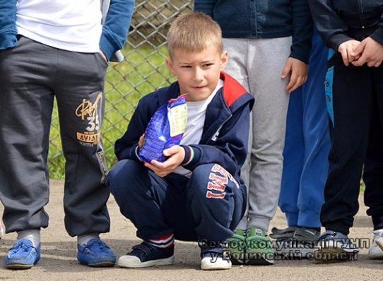 Луцькі школярі побували в гостях у кінологів. ФОТО