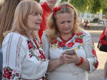 У центрі Луцька – святковий виступ оркестру. ФОТО