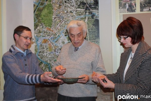 У Луцьку показали багато глиняних свищиків. ФОТО