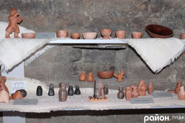 У Луцьку показали багато глиняних свищиків. ФОТО