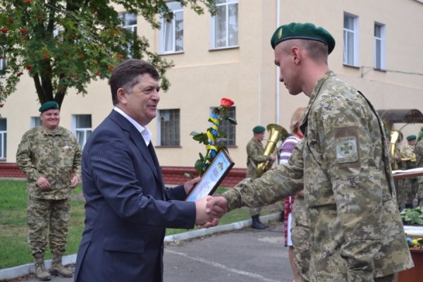 Луцькі прикордонники повернулися зі сходу. ФОТО