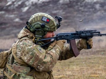 За добу українські захисники ліквідували понад 800 окупантів