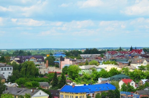 Луцьк з В'їзної вежі замку. ФОТО