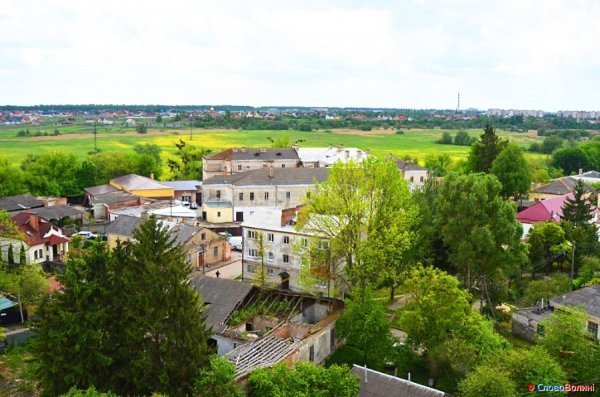 Луцьк з В'їзної вежі замку. ФОТО