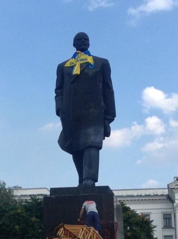 У Краматорську «українізували» Леніна. ФОТО