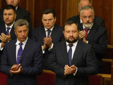 Євросоюз може зняти санкції з Януковича, Арбузова і Табачника, – ЗМІ