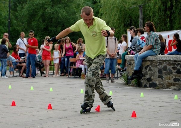 У Луцьку відбувся фестиваль дитячих візочків