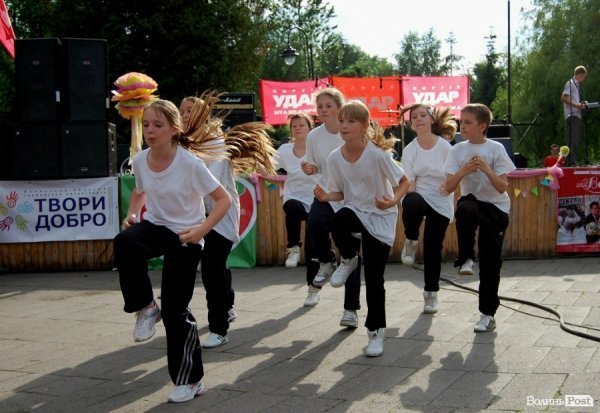 У Луцьку відбувся фестиваль дитячих візочків