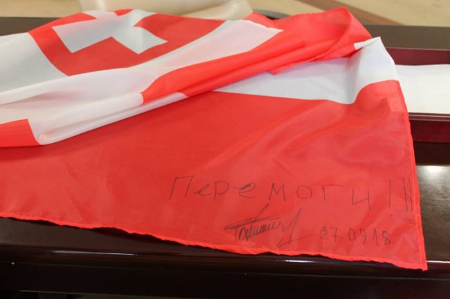 Волинянка поїде на «Ігри нескорених» з прапором, який висів в кабінеті голови ОДА