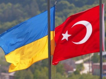 Україна веде переговори з Туреччиною щодо відновлення авіасполучення та туристичних подорожей